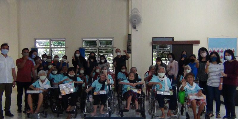 Bakti Sosial Yayasan Indocare Peduli di Panti Werdha Stella Maris